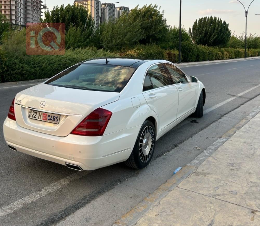 مرسيدس بنز S-Class